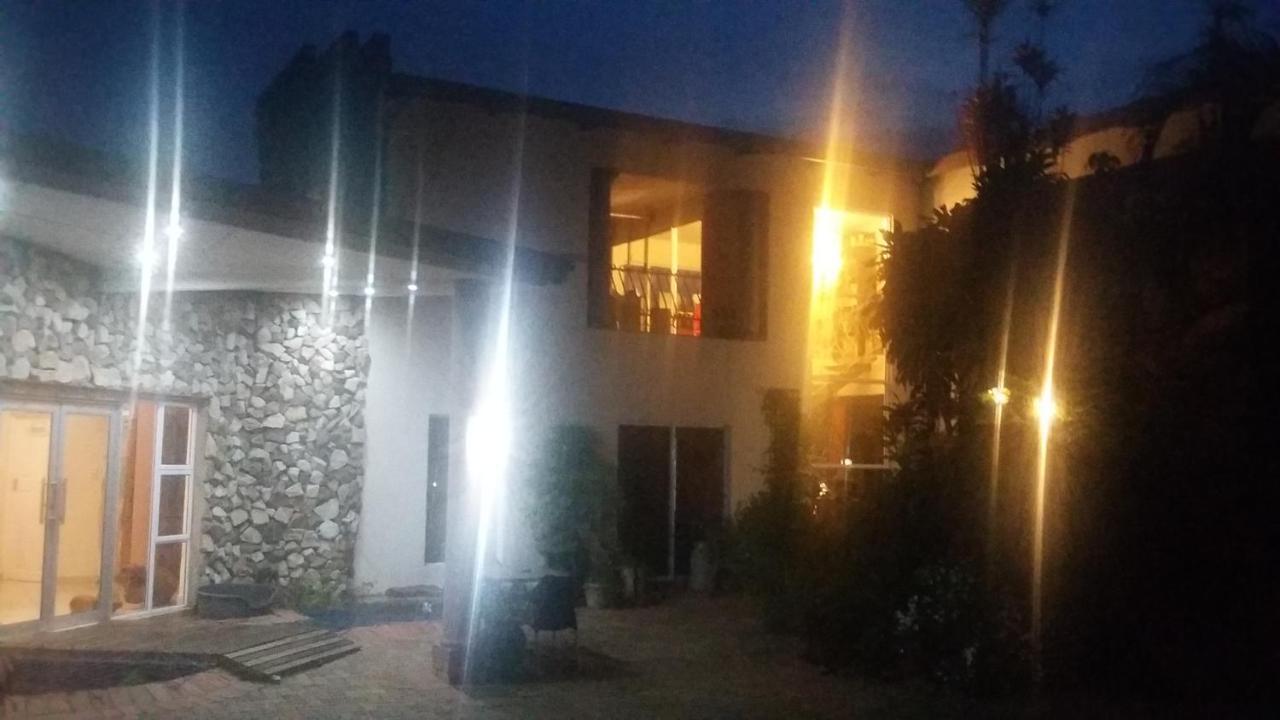 Serendipity Country House Amanzimtoti Eksteriør billede